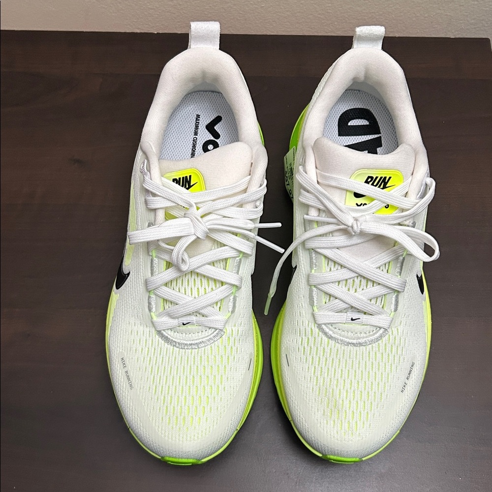 NWOB Nike Running Vomero 18 sneakers - Picture 6 of 8